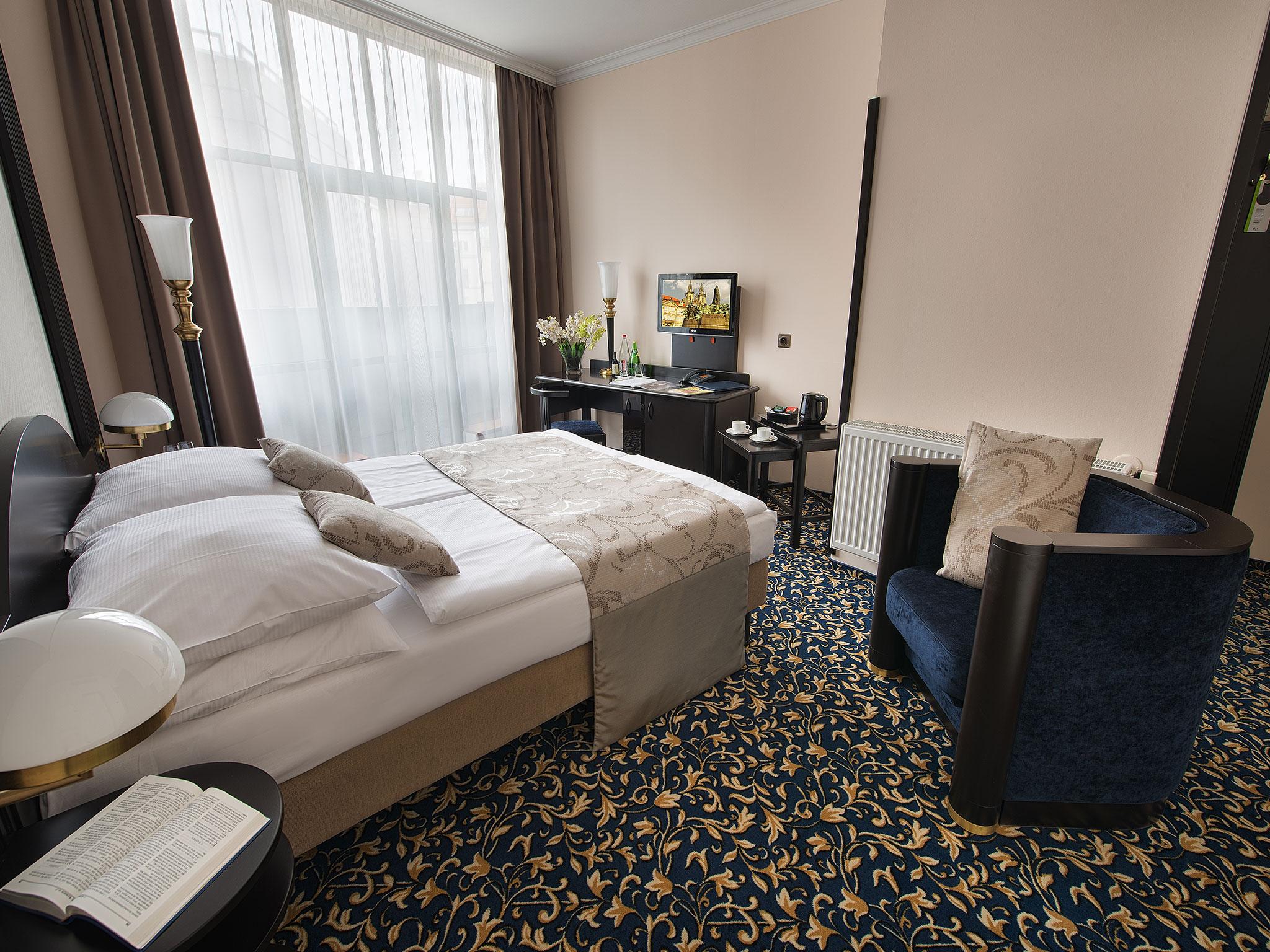 Ea Hotel Royal Esprit Praga Zewnętrze zdjęcie